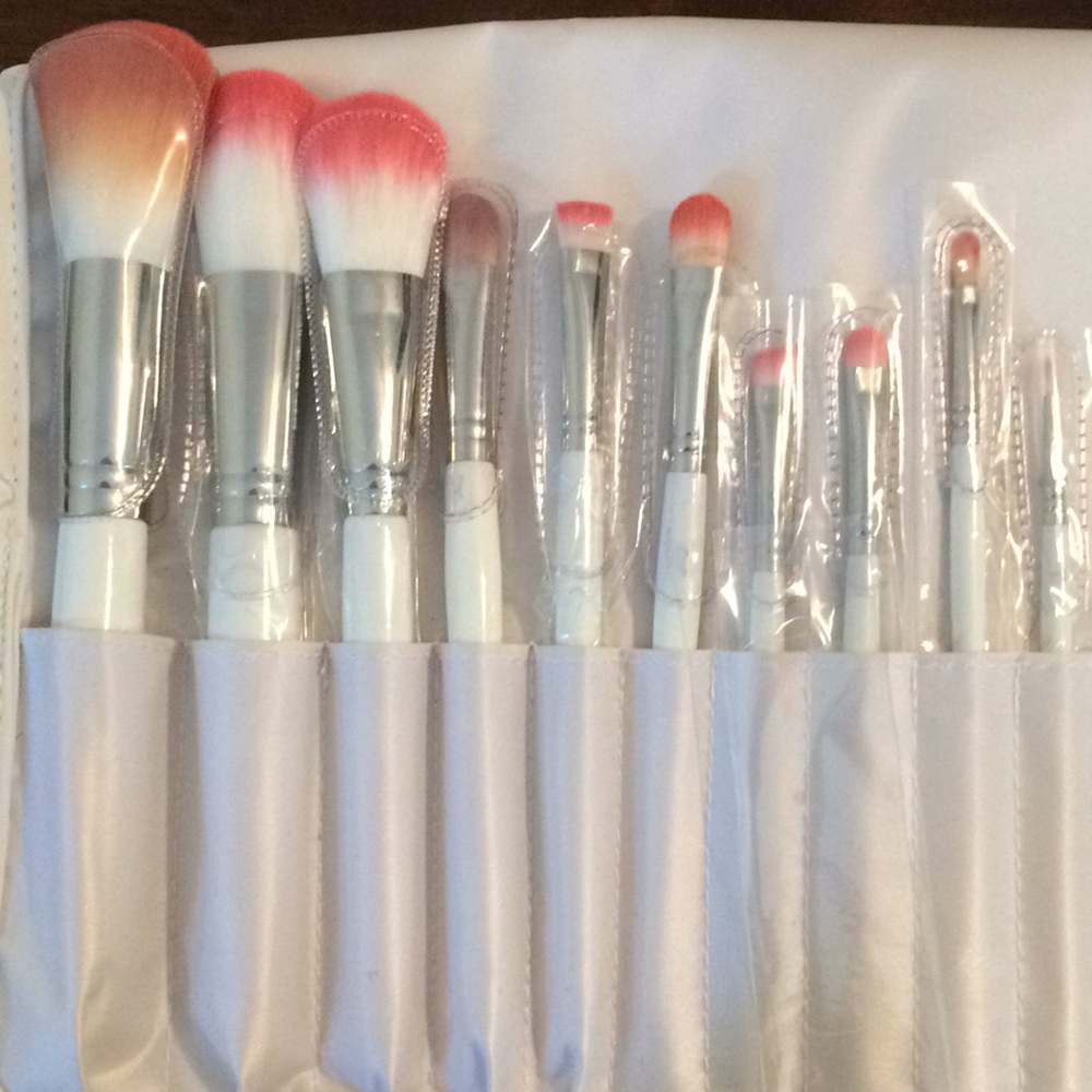 Make up brushes micabella cosmetics